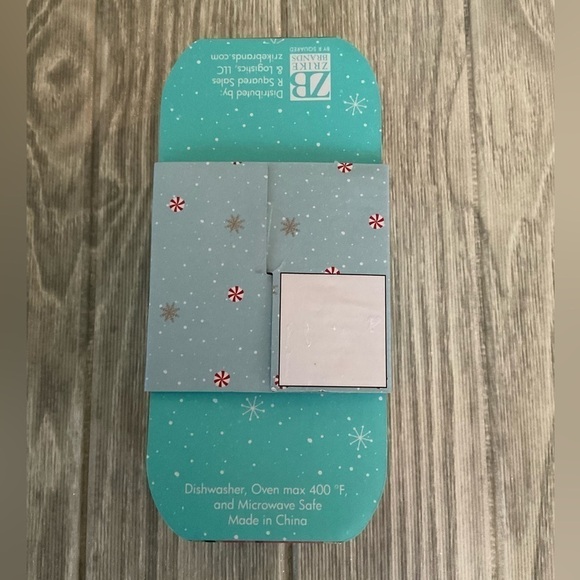 Disney Mickey Mouse “Festive Cheer” Set of 2 Ramekins Bowls - Picture 5 of 5